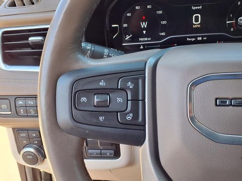 Used 2022 GMC Yukon XL Denali w/ Advanced Technology Package AWD/4WD image 36