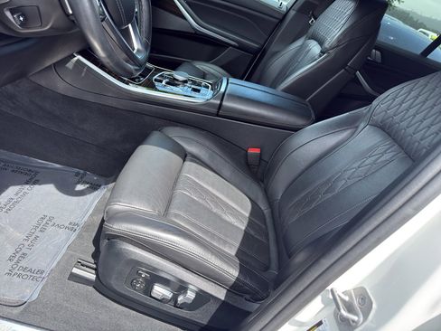 Used 2025 BMW X5 xDrive50e AWD/4WD image 9