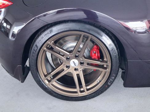 Used 2015 Nissan 370Z Coupe RWD image 5