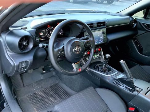 Used 2024 Toyota GR86 RWD image 16