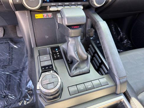 Used 2025 Toyota 4Runner TRD Off-Road Premium image 28