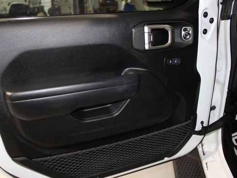 Used 2020 Jeep Wrangler Unlimited Sport S AWD/4WD image 14