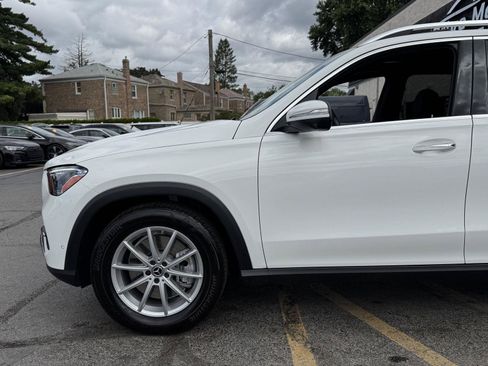 Used 2025 Mercedes-Benz GLE 450e 4MATIC image 4