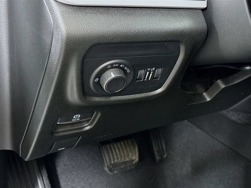 Used 2024 Jeep Grand Cherokee L Altitude AWD/4WD image 20