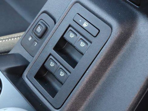 New 2025 Ford Bronco Badlands image 27