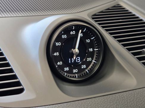 New 2026 Porsche Cayenne Base image 19