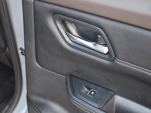 Used 2023 Nissan Rogue SL w/ SL Premium Package FWD image 62