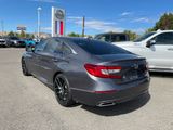Used 2018 Honda Accord Touring image 3