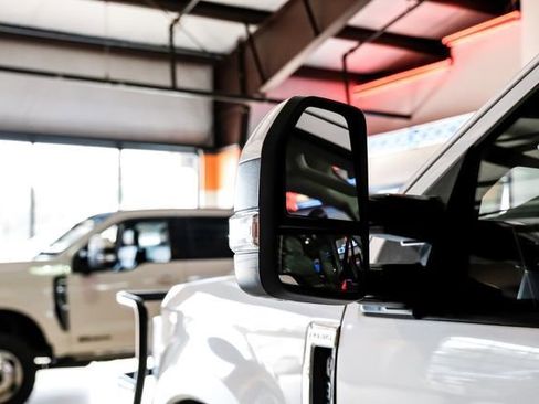 Used 2020 Ford F350 Lariat w/ Lariat Value Package AWD/4WD image 35