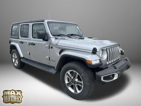 Used 2019 Jeep Wrangler Unlimited Sahara w/ Safety Group AWD/4WD image 12