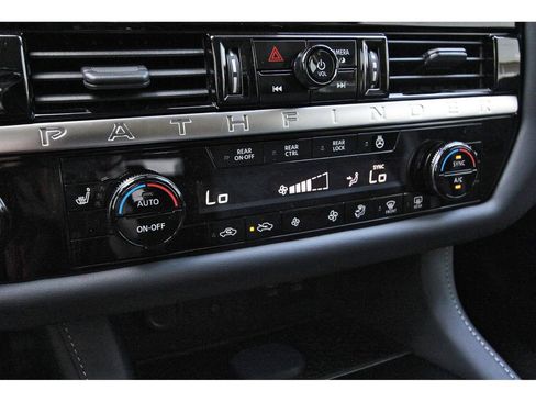 New 2026 Nissan Pathfinder SV w/ SV Premium Package FWD image 27