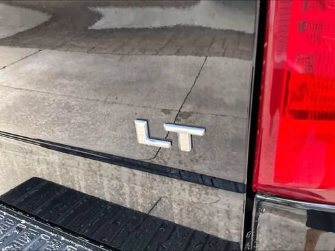 Used 2023 Chevrolet Silverado 1500 LT AWD/4WD image 22