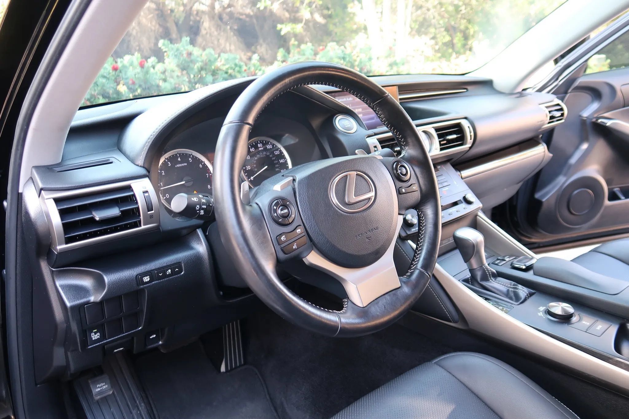 Used 2016 Lexus IS 300 AWD image 14