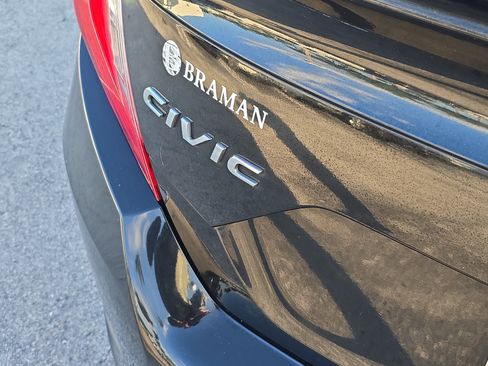 Used 2019 Honda Civic Sport image 5