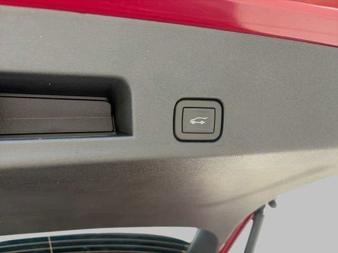 New 2026 Chevrolet Traverse Z71 AWD/4WD image 8