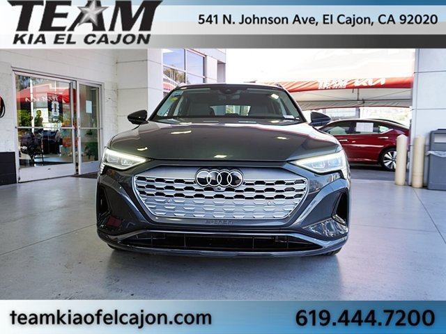 Used 2024 Audi Q8 e-tron Premium Plus AWD/4WD image 4