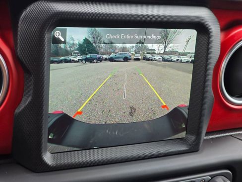 Used 2020 Jeep Gladiator Rubicon image 9