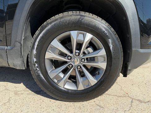 Used 2025 Chevrolet Equinox LT image 29