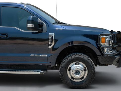Used 2022 Ford F350 Lariat AWD/4WD image 7