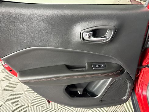 Used 2018 Jeep Compass Trailhawk w/ Safe & Security Group image 25