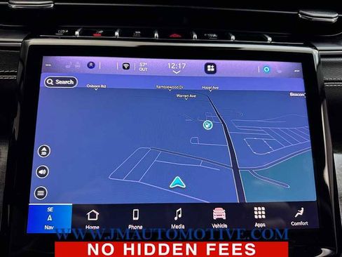 Used 2023 Jeep Grand Cherokee L Limited w/ Black Appearance Package image 27