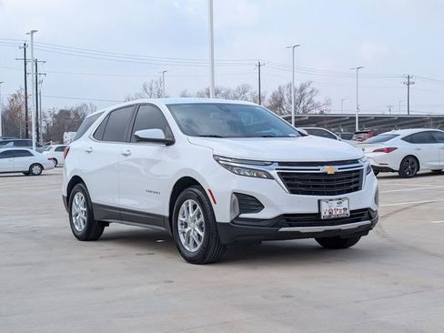 Used 2023 Chevrolet Equinox LT image 7