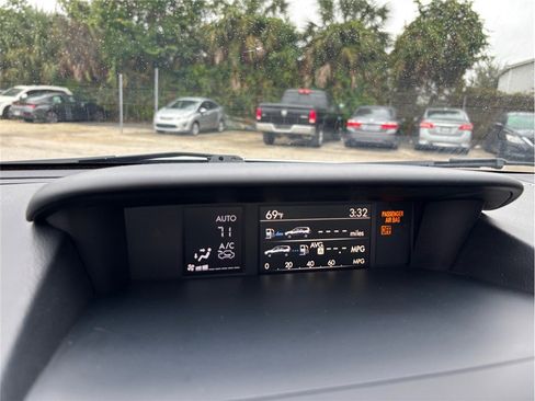 Used 2018 Subaru Forester 2.5i Premium image 30