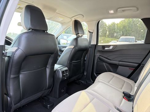 Used 2022 Ford Escape SEL AWD/4WD image 12