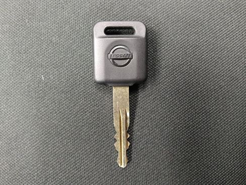 Used 2025 Nissan Versa S w/ Trunk Package FWD image 32