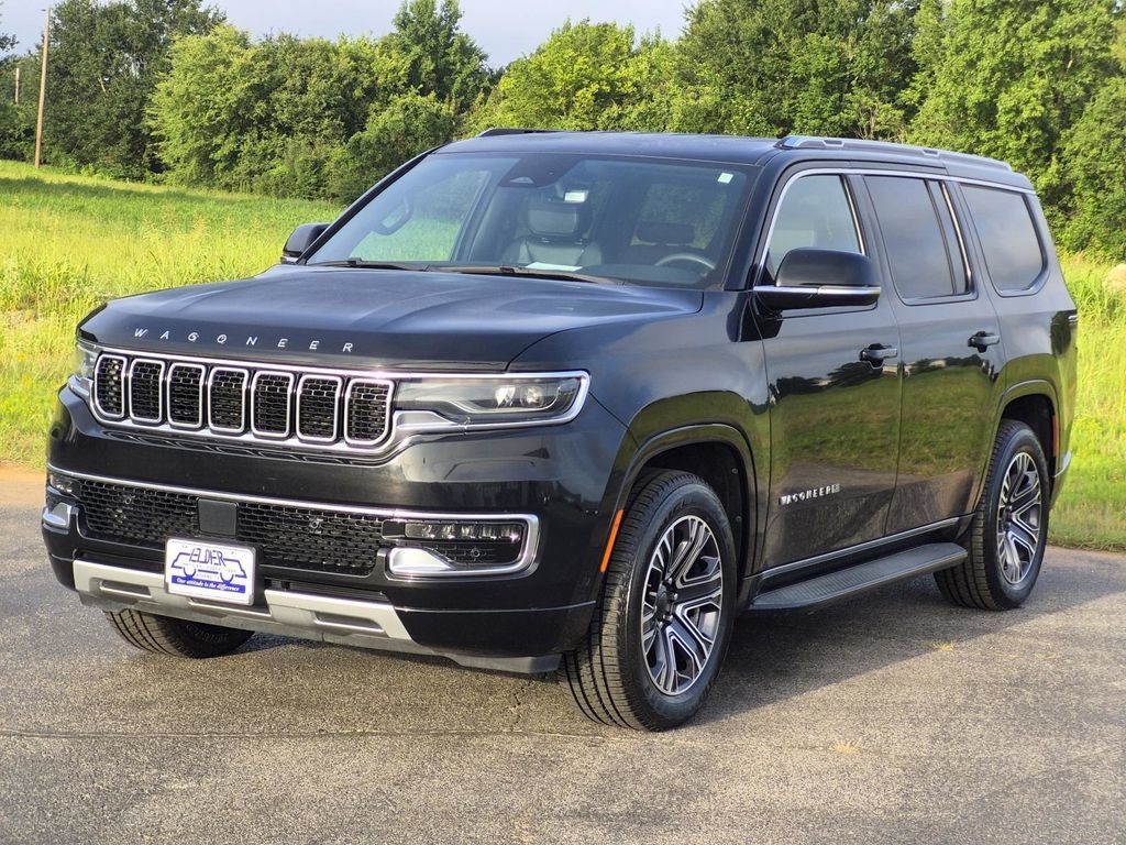 Used 2024 Jeep Wagoneer Series II w/ Flexible Seating Group AWD/4WD image 3