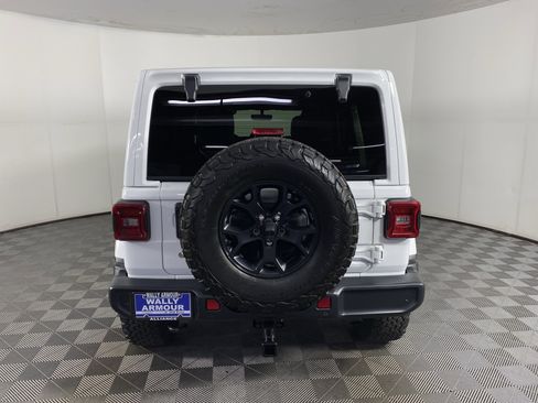 Used 2019 Jeep Wrangler Unlimited Sahara w/ Quick Order Package 24M Moab AWD/4WD image 9