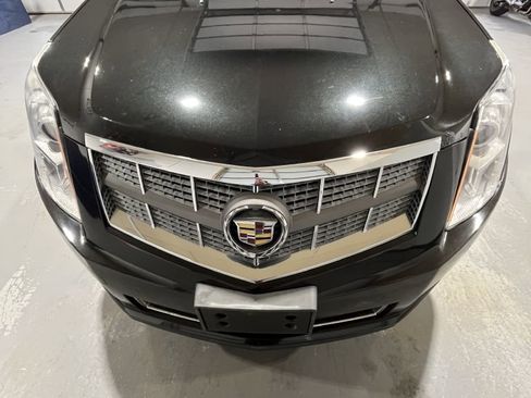Used 2011 Cadillac SRX Luxury image 4