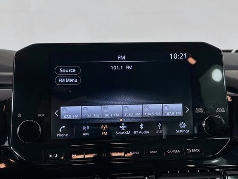 Used 2024 Nissan Pathfinder SL image 21