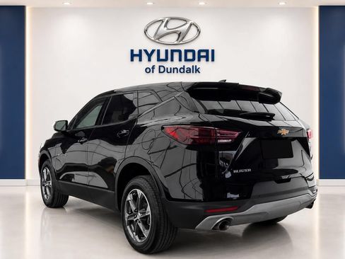 Used 2026 Chevrolet Blazer LT FWD image 2
