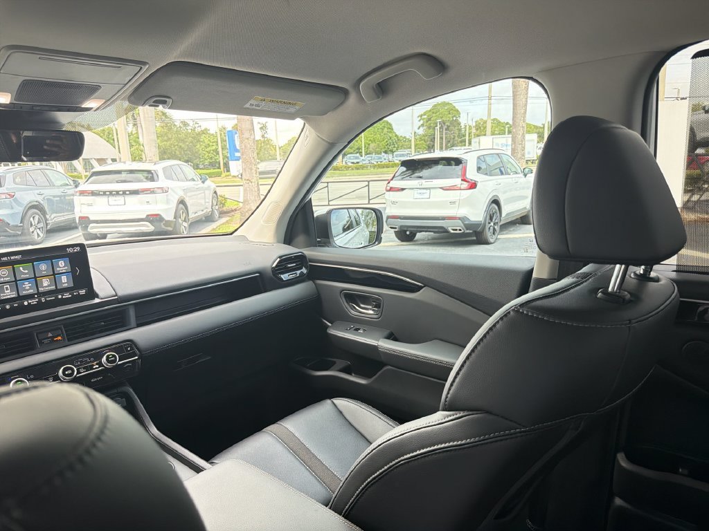 Certified 2025 Honda Pilot EX-L image 11