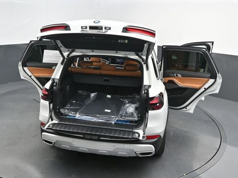 New 2026 BMW X5 xDrive50e AWD/4WD image 57