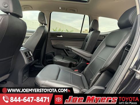 Used 2023 Volkswagen Atlas SE w/ Panoramic Sunroof Package image 30