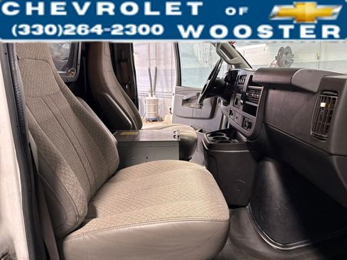 Used 2020 GMC Savana 3500 w/ Driver Convenience Package image 25
