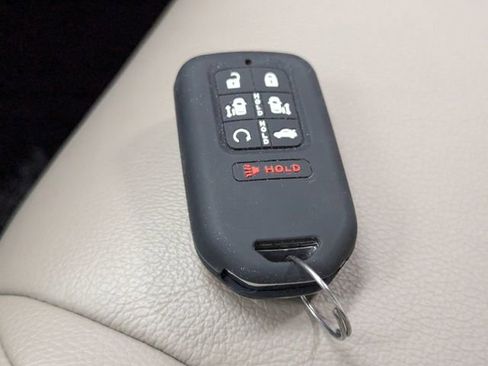 Used 2021 Honda Odyssey Touring image 25