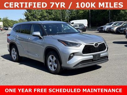 Used 2021 Toyota Highlander LE