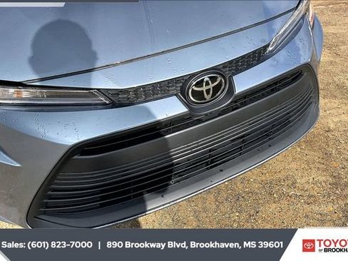 Used 2024 Toyota Corolla LE image 21