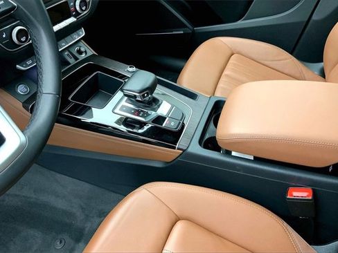 Certified 2023 Audi Q5 2.0T Premium Plus w/ Premium Plus Package image 17