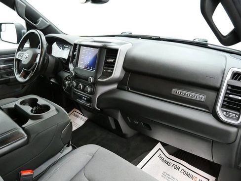 Used 2021 RAM 1500 Big Horn AWD/4WD image 17