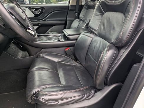 Used 2020 Lincoln Aviator Reserve w/ Equipment Group 201A RWD image 23