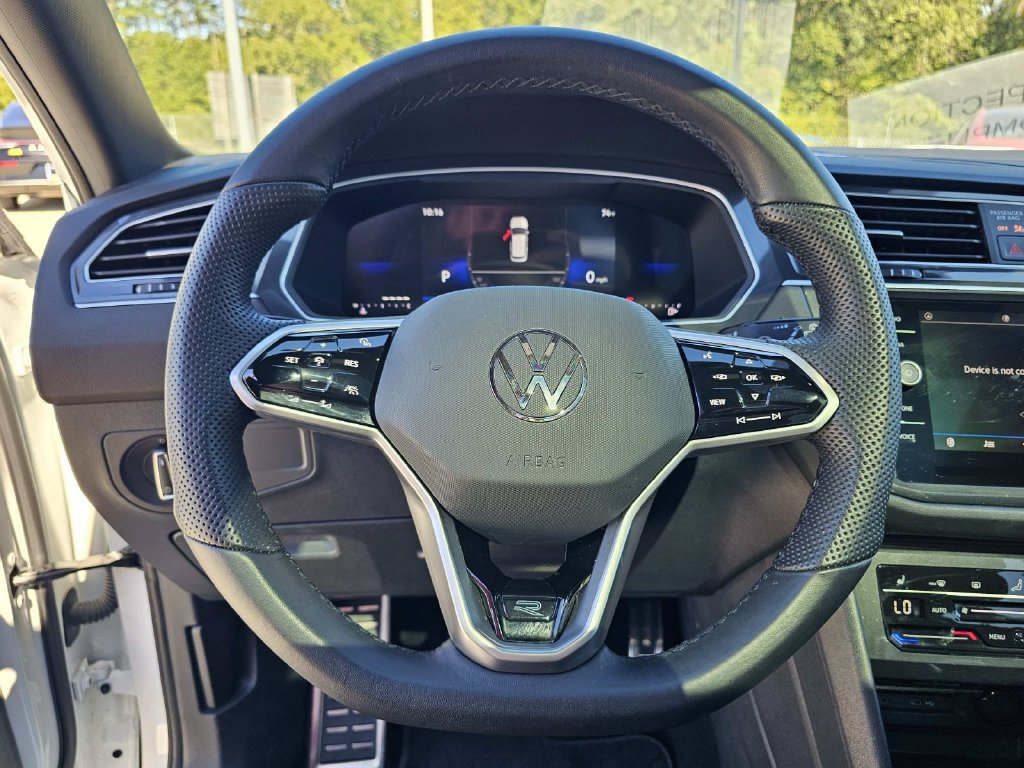 Used 2024 Volkswagen Tiguan SE R-Line FWD image 41