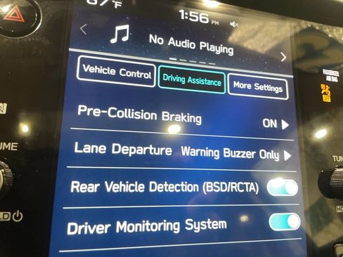 Used 2025 Subaru Outback Touring AWD/4WD image 13