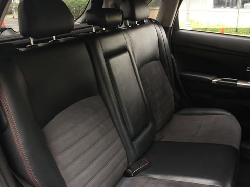 Used 2022 Mitsubishi Outlander Sport SE FWD image 22