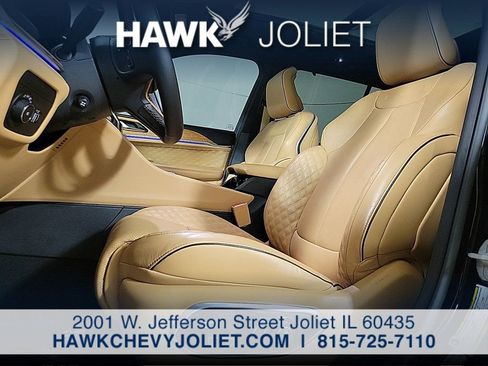 Used 2023 Jeep Grand Cherokee Summit AWD/4WD image 10