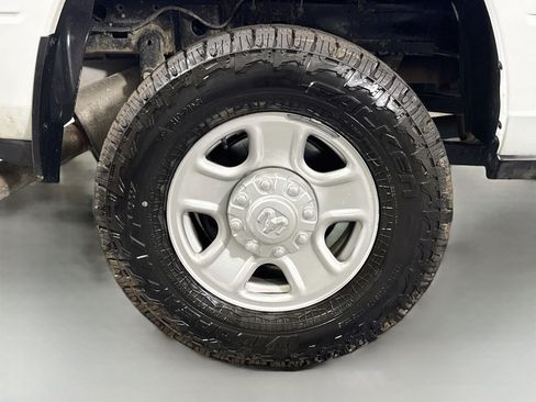 Used 2024 RAM 2500 Tradesman w/ Protection Group AWD/4WD image 33