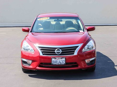 Used 2013 Nissan Altima 2.5 SV FWD image 2
